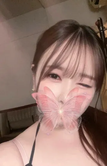 渡辺うい(SERENA TOKYO)の公式プロフィール写真