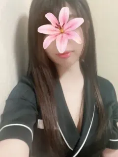 麗日れむ