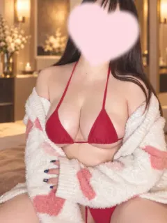 水乃むぎ