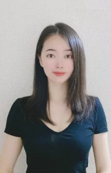 クララ(Tree Shadow)の公式プロフィール写真