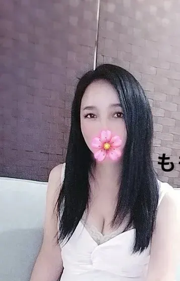 もも(utopia(ユートピア))の公式プロフィール写真