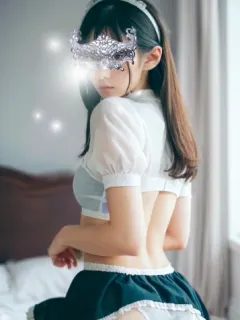 清楚仮面モモ