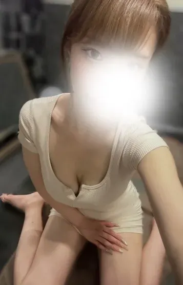奈那(Ēclat room)の公式プロフィール写真