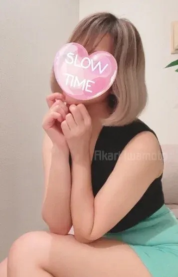 岩本あかり(SLOWTIME)の公式プロフィール写真