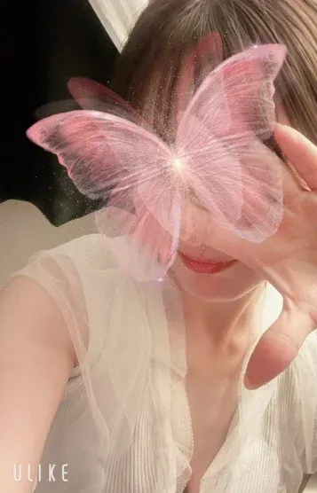 由里子(e.l.f)の公式プロフィール写真