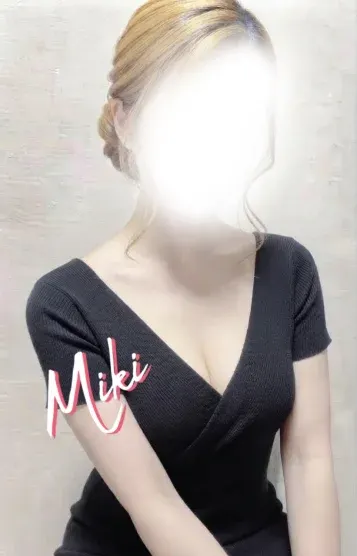 桜井 みき(QUEENPETORA)の公式プロフィール写真