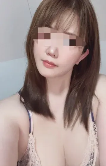 新人えな(アテナ都城)の公式プロフィール写真