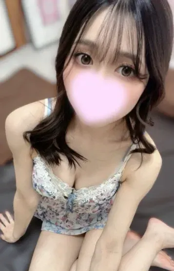 かすみ(Cat's Eye. -キャッツ・アイ-)の公式プロフィール写真