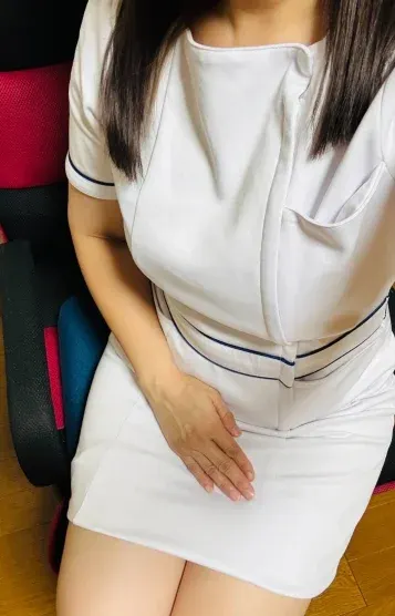 りえ(メンズアロマ セピア)の公式プロフィール写真
