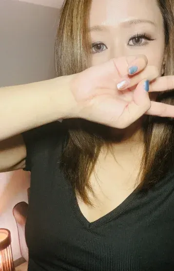 奈央(OIL SALON +ONE)の公式プロフィール写真