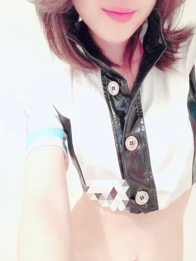 藤原 ゆうか(EDEL 麻布)の公式プロフィール写真